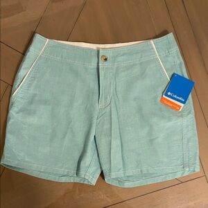 NWT Columbia Women’s Aqua Shorts Size 10